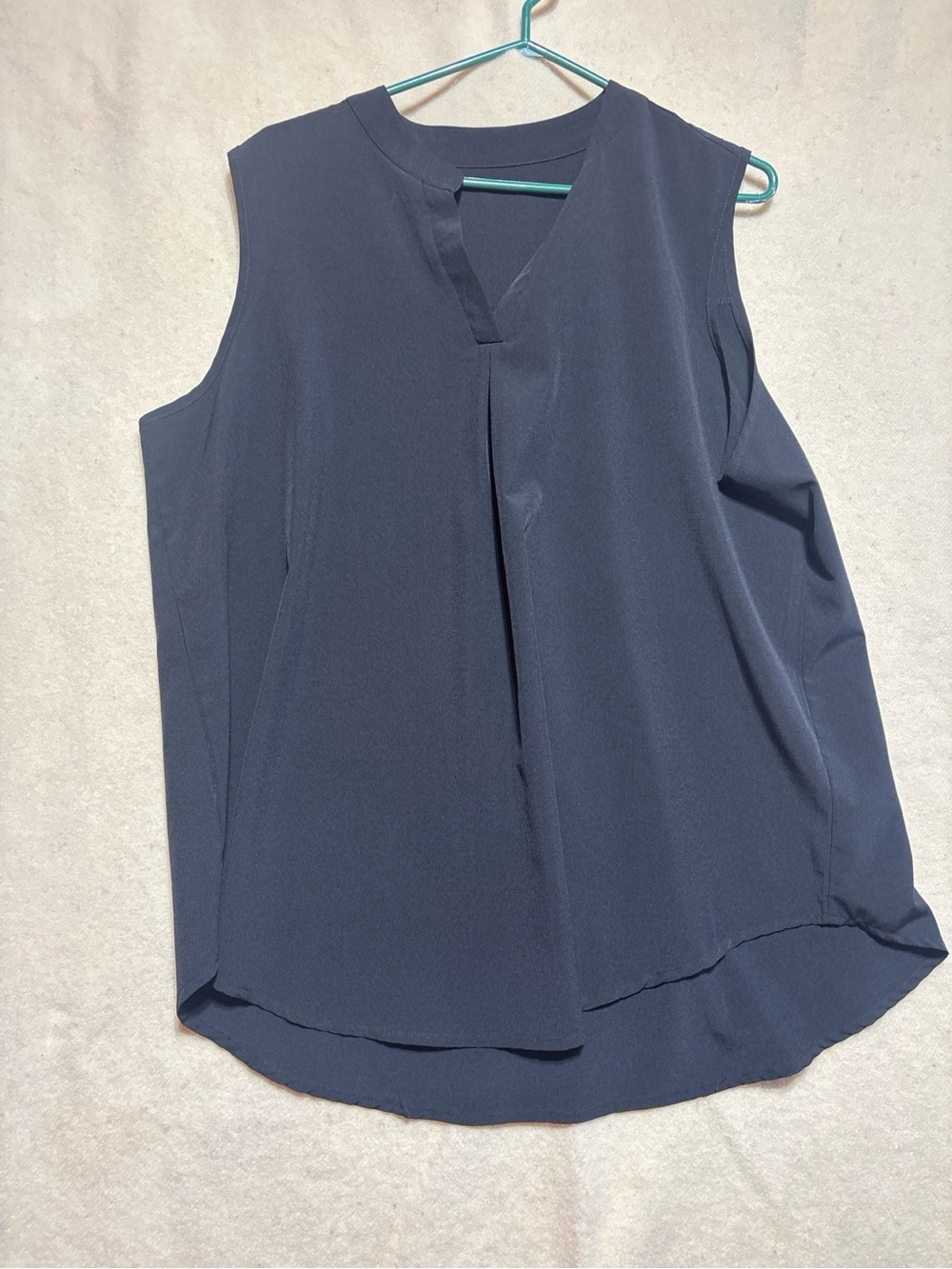 Sleeveless V-Neck Navy Women's Blouse xl-L 
Item 23